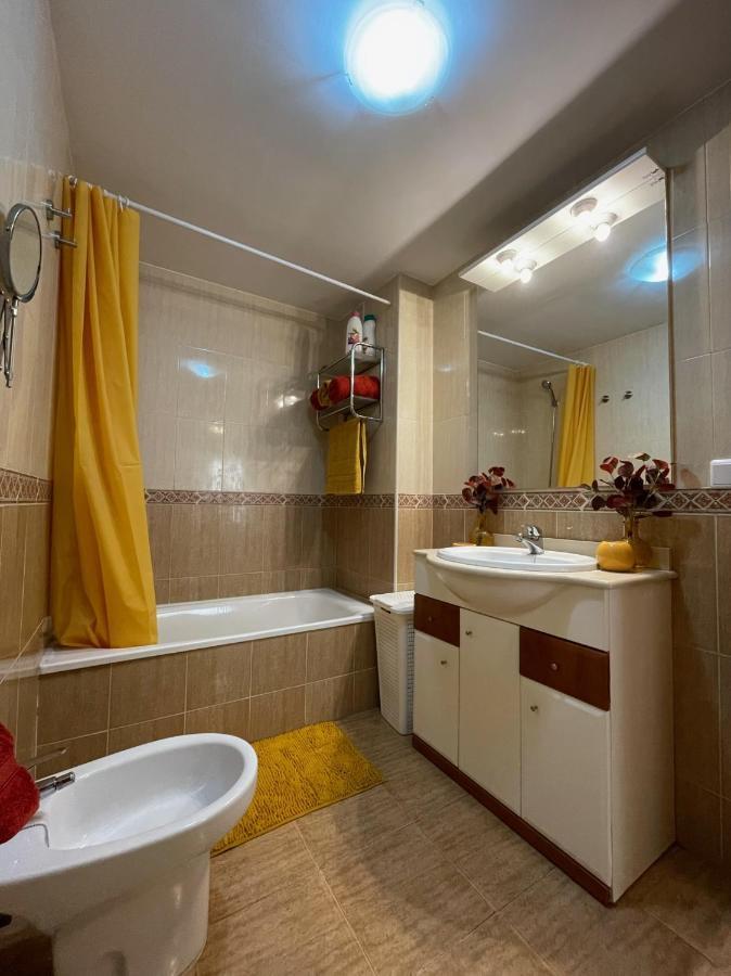 Granada A Un Paso, Parking Gratis Apartment Hijar  Exterior photo
