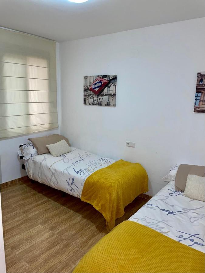 Granada A Un Paso, Parking Gratis Apartment Hijar  Exterior photo